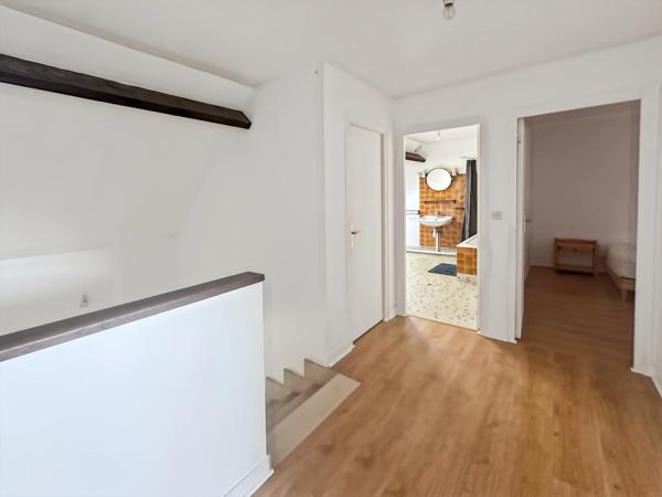 SOUPPES SUR LOING centre ville - Maison P5 de 122 m² - Terrain de 988 m²