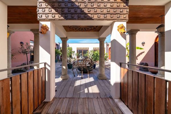 Villa d'architecte de 365m² avec piscine et spa