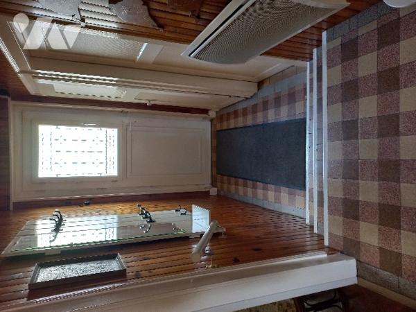 Une maison à usage d'habitation.