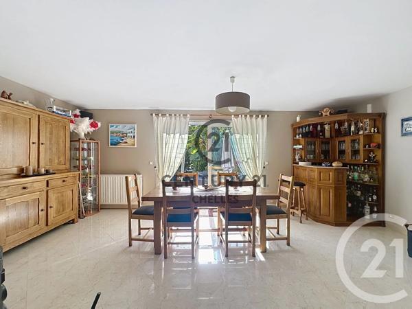 Maison à vendre  7 pièces - 148 m 2   CHELLES  - 77