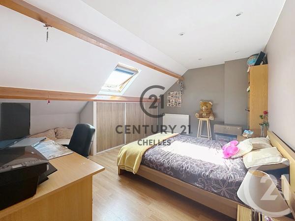 Maison à vendre  7 pièces - 148 m 2   CHELLES  - 77