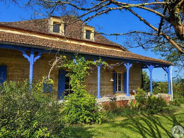 Ensemble immobilier en pierre avec piscine!!!!