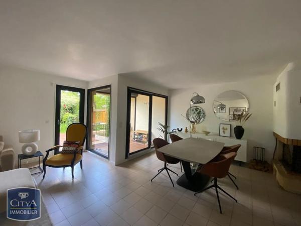 Appartement à louer 4 pièces 124.92m² Prévessin-Moëns (01280)