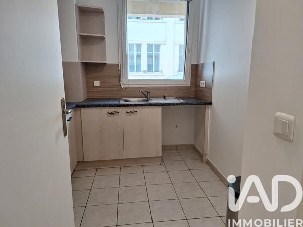 Location appartement 2 pièces 45 m² Levallois-Perret