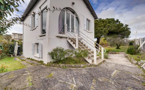 Maison à vendre    5 pièces •  Saint-Trojan-les-Bains