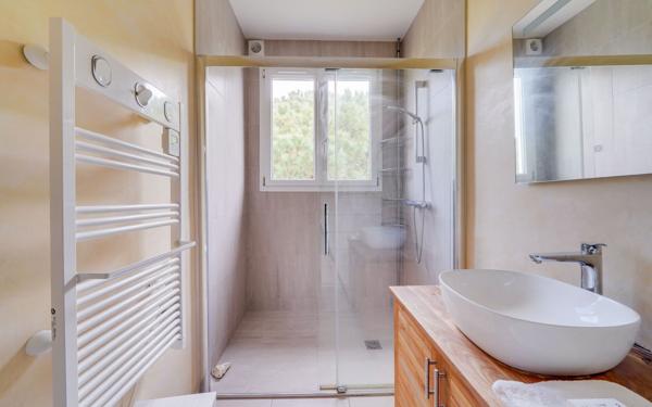 Maison à vendre    5 pièces •  Saint-Trojan-les-Bains