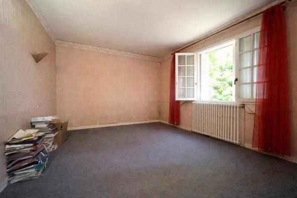 Linas (91310) LINAS - Environnement pavillonnaire recherché - MAISON F4 sur S/SOL TOTAL - 92 M2 HAB SOIT 192 AU SOL