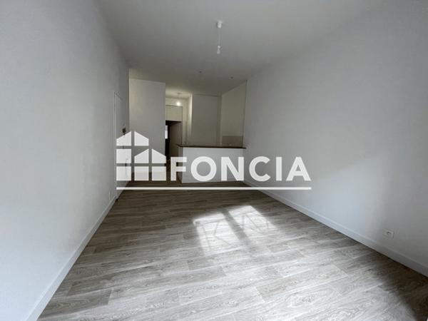 Location Appartement 3 pièces 52 m² - 9 RUE DE BEGLES Bordeaux 33800