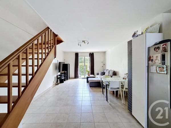 Maison à vendre  5 pièces - 94,39 m 2   LA CHAPELLE ST MESMIN  - 45