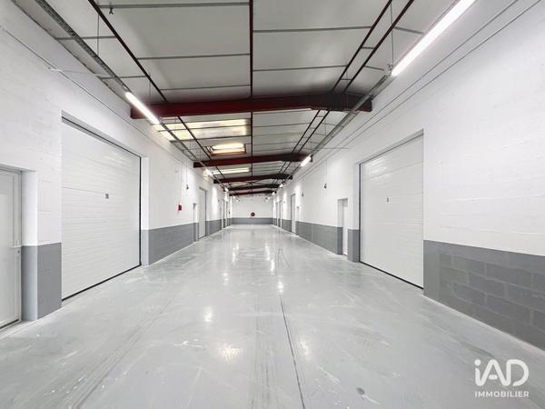 Location local d’activité 43 m² Brie-Comte-Robert