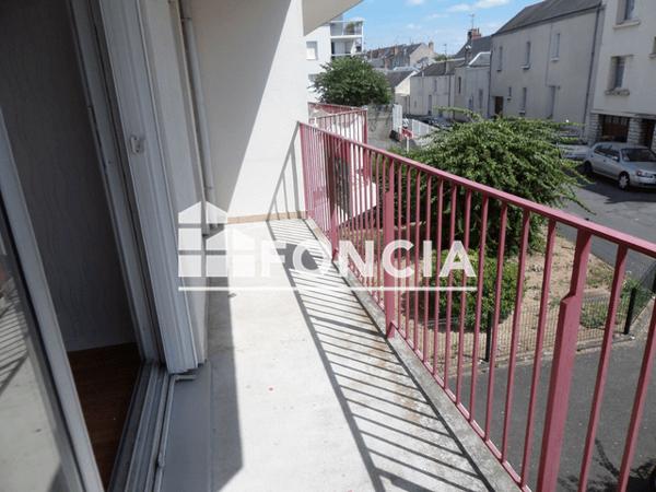 Location Appartement 2 pièces 47.58 m² - 41 RUE VERTE Tours 37000
