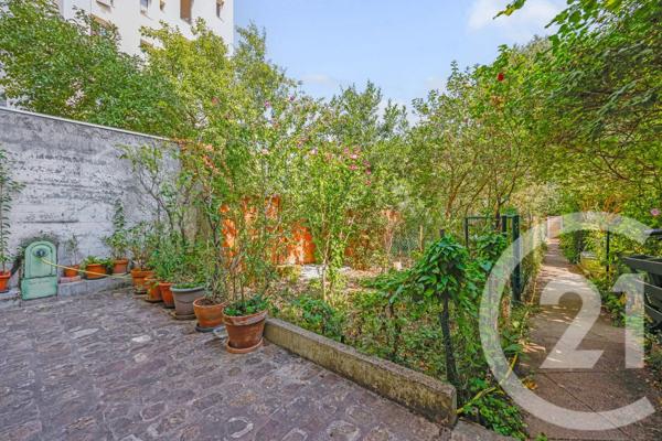 Appartement F2 à vendre  2 pièces - 39,88 m 2   MONTROUGE  - 92