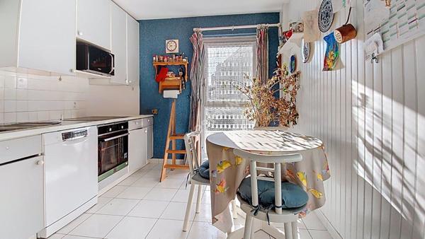 EXCLUSIVITÉ / NANTES - SAINT-FÉLIX_ ILE DE VERSAILLES / Appartement T4 3 chambres, balcon exposé SO, place de parking, cave