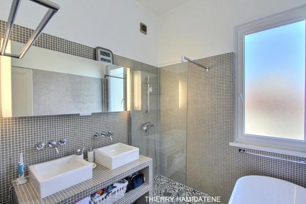 CENTRE VILLE MAGNIFIQUE APPARTEMENT BOURGEOIS FIN XIX STYLE PARISIEN ENTIEREMENT RENOVE 88 M2 4 PIECES 2 CHAMBRES