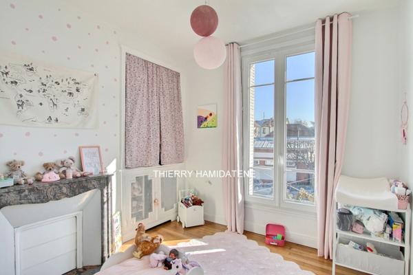 CENTRE VILLE MAGNIFIQUE APPARTEMENT BOURGEOIS FIN XIX STYLE PARISIEN ENTIEREMENT RENOVE 88 M2 4 PIECES 2 CHAMBRES