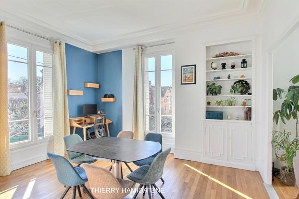 CENTRE VILLE MAGNIFIQUE APPARTEMENT BOURGEOIS FIN XIX STYLE PARISIEN ENTIEREMENT RENOVE 88 M2 4 PIECES 2 CHAMBRES