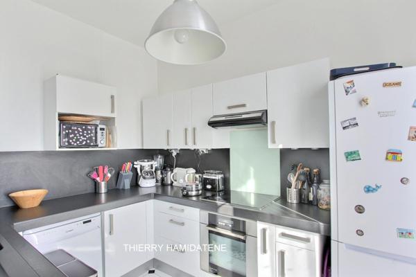 CENTRE VILLE MAGNIFIQUE APPARTEMENT BOURGEOIS FIN XIX STYLE PARISIEN ENTIEREMENT RENOVE 88 M2 4 PIECES 2 CHAMBRES