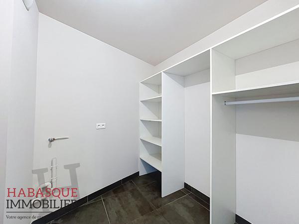 Appartement 4 pièce(s) 129.02 m2 , Landerneau