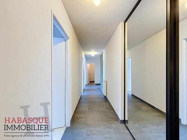 Appartement 4 pièce(s) 129.02 m2 , Landerneau