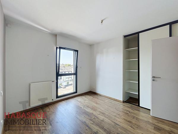 Appartement 4 pièce(s) 129.02 m2 , Landerneau
