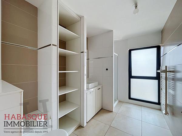 Appartement 4 pièce(s) 129.02 m2 , Landerneau