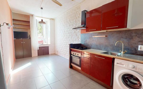 Appartement à vendre    2 pièces •  Hyères