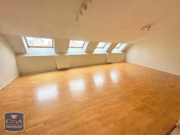 Appartement à louer 3 pièces 100.67m²