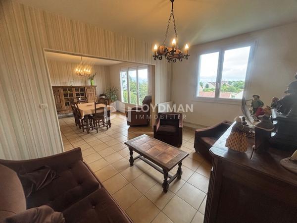 Appartement T3/4 78.6m² au 4ième étage avec ascenseur