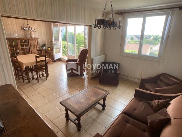 Appartement T3/4 78.6m² au 4ième étage avec ascenseur