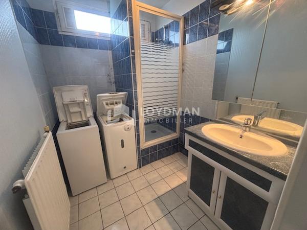 Appartement T3/4 78.6m² au 4ième étage avec ascenseur