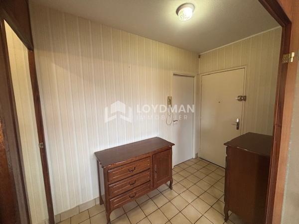 Appartement T3/4 78.6m² au 4ième étage avec ascenseur