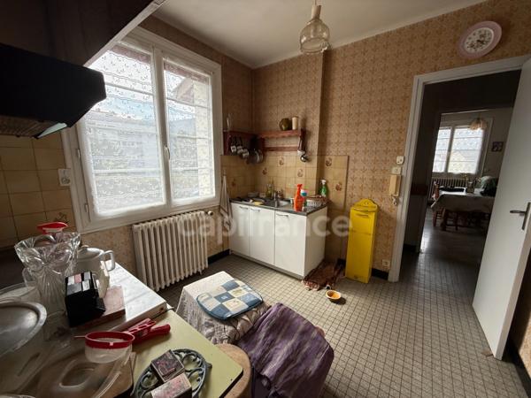 Villa plain pied avec garage et sous-sol