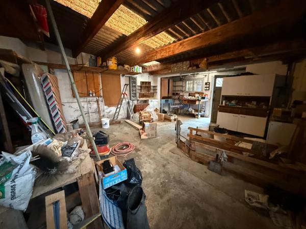 Villa plain pied avec garage et sous-sol