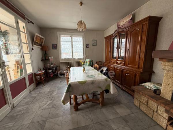 Villa plain pied avec garage et sous-sol