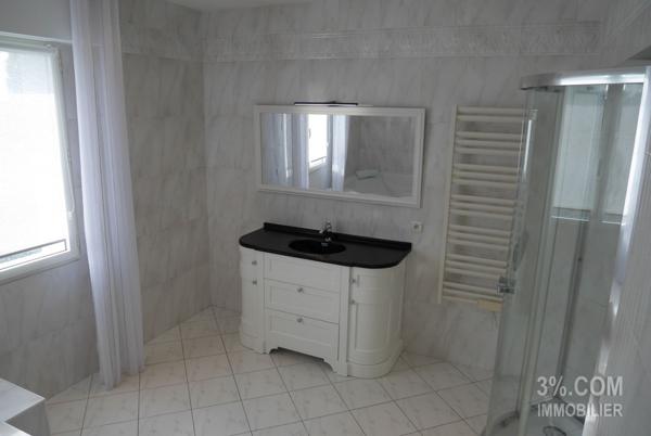 Magnifique Maison à étage de 277, 52 m² habitable 5 chambres + un bureau, grand garage, terrain de 2 123 m² Savenay (44260)