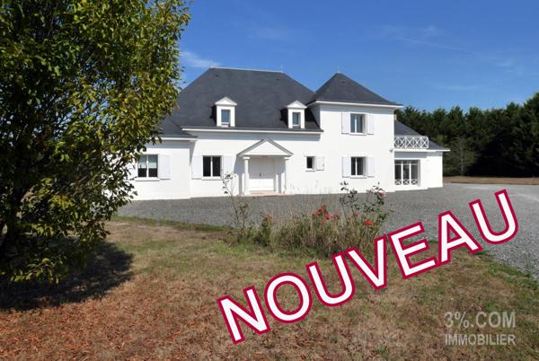 Magnifique Maison à étage de 277, 52 m² habitable 5 chambres + un bureau, grand garage, terrain de 2 123 m² Savenay (44260)