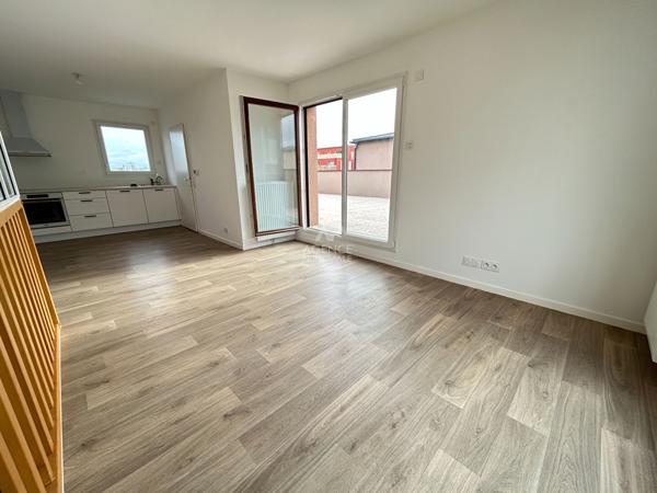 Appartement Carrières-sous-Poissy 3 pièce(s) duplex terrasse 223 000 € **  - Référence  9407