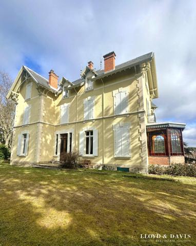 CHATEAU le "DOMAINE DES SOYEUX"