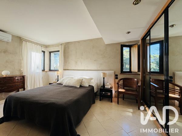 Maison à vendre 5 pièces 185 m² Bouc-Bel-Air
