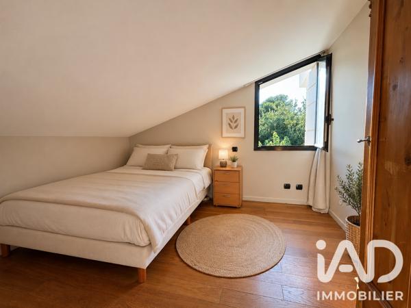 Maison à vendre 5 pièces 185 m² Bouc-Bel-Air