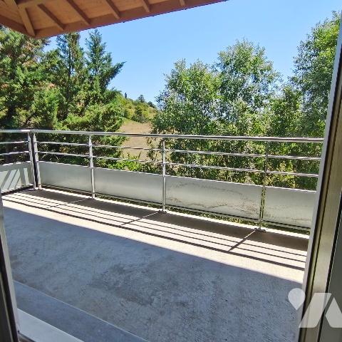 Ds résidence récente (2018) - Appartement T2 de 42 m² avec terrasse de 8,2 m² - En dernier étage...