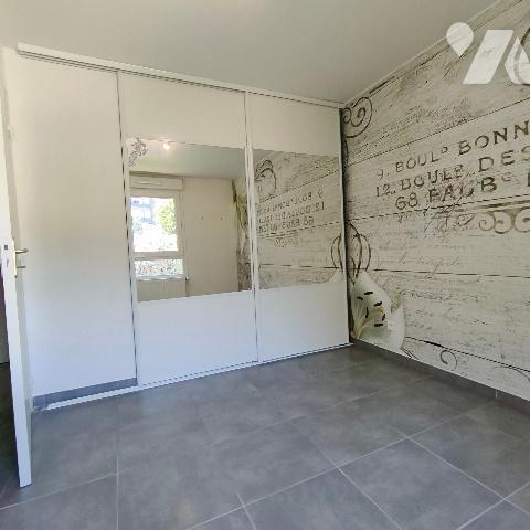 Ds résidence récente (2018) - Appartement T2 de 42 m² avec terrasse de 8,2 m² - En dernier étage...