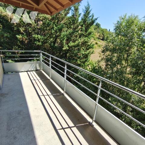 Ds résidence récente (2018) - Appartement T2 de 42 m² avec terrasse de 8,2 m² - En dernier étage...