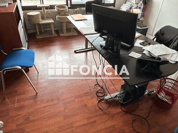 Location Local commercial 8 pièces 270 m² - 8 RUE GUILLAUME BIGOURDAN Wissous 91320