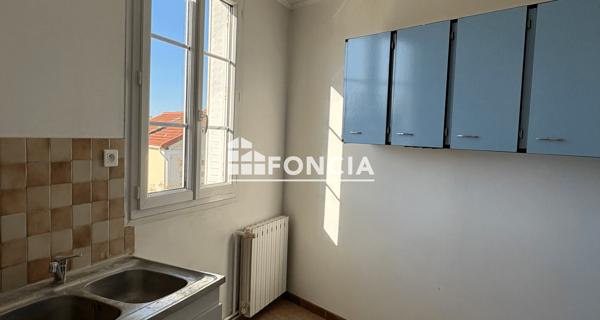 Location Studio 31.4 m² - Créteil 94000
