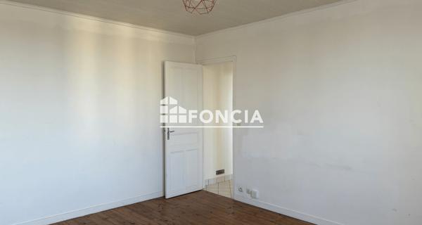 Location Studio 31.4 m² - Créteil 94000