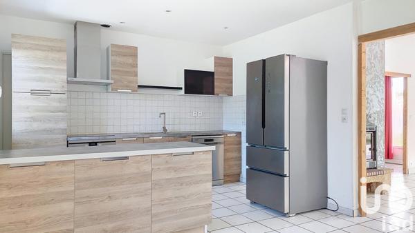 House for sale 4 rooms 86 m² Saint-Vivien