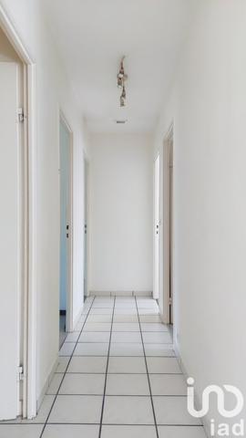 House for sale 4 rooms 86 m² Saint-Vivien