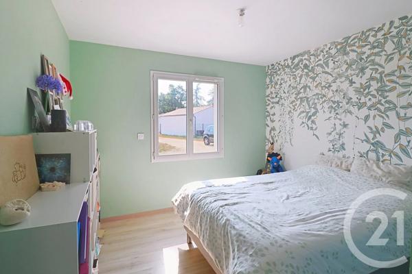 Maison à vendre  5 pièces - 108,65 m 2   MONTPON MENESTEROL  - 24