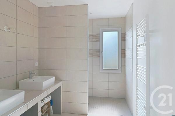 Maison à vendre  5 pièces - 108,65 m 2   MONTPON MENESTEROL  - 24